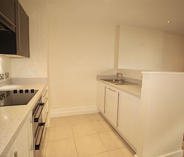 1 Bedroom Flat/Apartment To Let - Photo 5