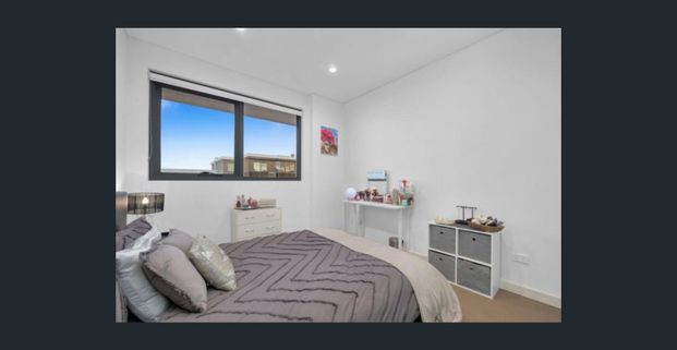 beautiful 2 Bedroom Apartment - Available Now! - Photo 1