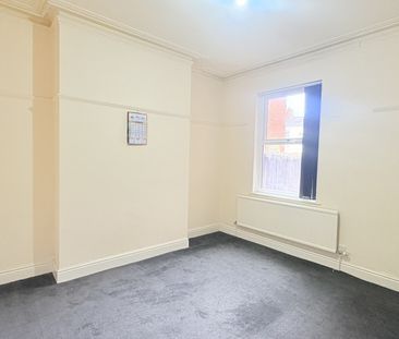 Brackenbury Road, Preston - Photo 1
