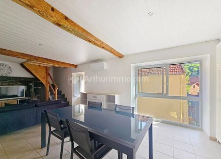 Location Maison 4 pièces 110m² ST GENES CHAMPANELLE 63122 - Photo 4