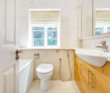 4 bedroom terraced house to rent - Photo 2