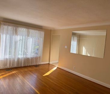 For Lease - 274 Elmwood Avenue, Toronto, Ontario - Photo 4