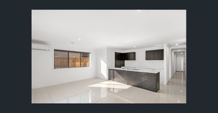 Four Bedroom plus Study plus Theatre room - Photo 3