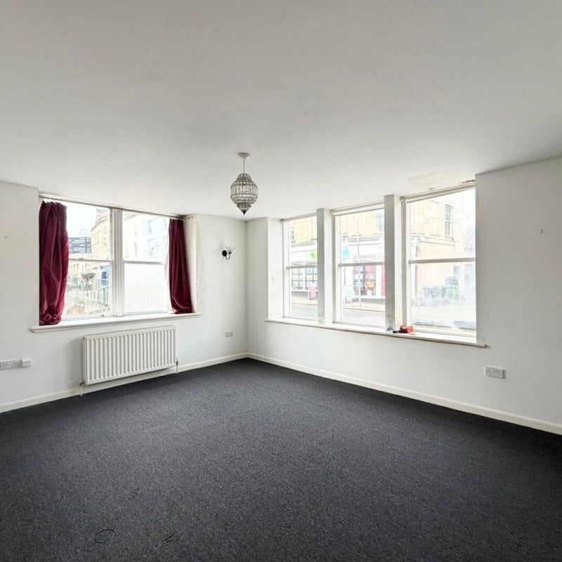 North Parade - Photo 1