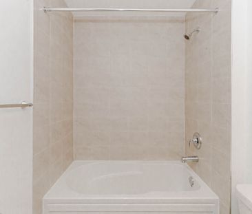 For Lease - 470 Gordon Krantz Avenue Unit# 219, Milton, Ontario - Photo 5