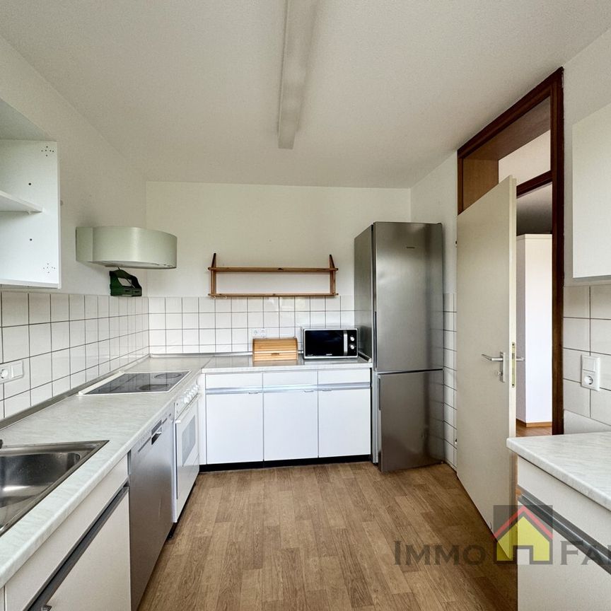 Gepflegte, voll möblierte 4-Zimmer-Wohnung mit Balkon – Nähe Nordpark - Photo 1