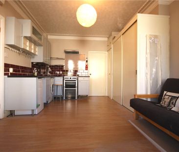 York Road, Guildford, Surrey, GU1 4DN - Photo 5