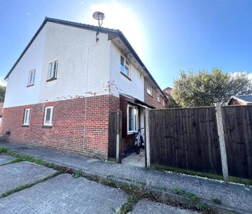 Shannon Road Stubbington Fareham, Hampshire PO14 3RS - Photo 3