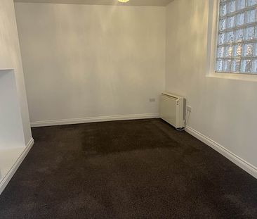 1 bed studio flat to rent in Powderham Crescent, EX4 - Photo 1