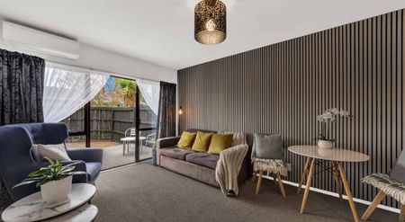 Modernised and Cosy! - Photo 4