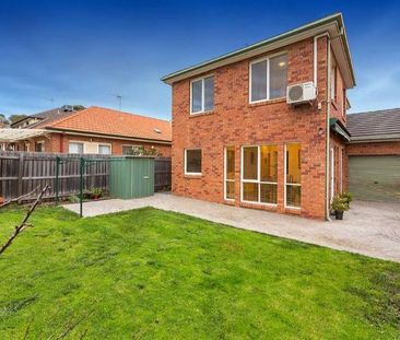 8 Flemming Avenue, Maribyrnong, VIC 3032 - Photo 3