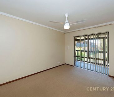 Unfurnished 2 Bedroom Apartment in a Secure Complex. - Photo 6