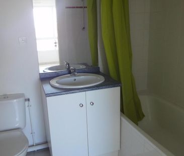 Location Appartement 2 pièces 38m² POITIERS 86000 - Photo 5