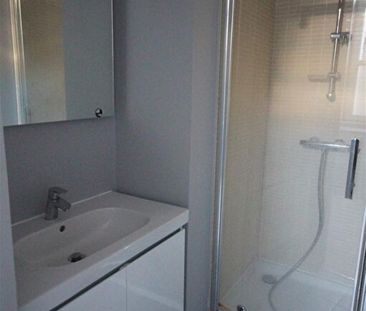 Location Appartement 3 pièces 55m² LILLE 59000 - Photo 6