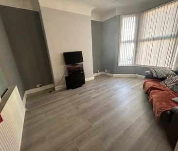 1 bedroom in a house share to rent - Photo 6