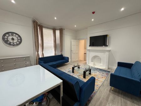 5 Bed Terraced House, Medora Road, SW2 - Photo 4
