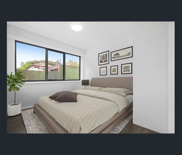 Lovely Wynnstay Road! - Photo 3