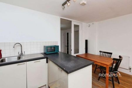 Sheeling Close, Aldershot, Hampshire, GU12 - Photo 5