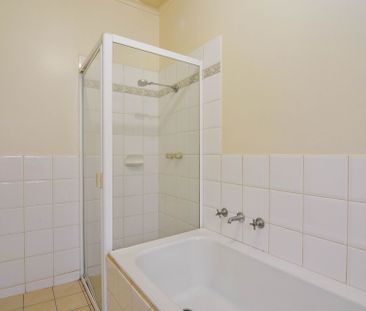 Affordable living - close to shops & transport - Photo 3