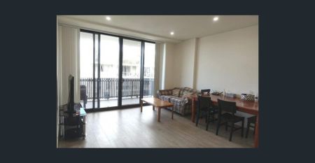 Fully Furnished-Super convenient & affordable 2B1B! Closed to Train & Supermarket & Restaurant & Bus station! - Photo 2