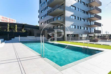 Piso de alquiler en Carrer de Joan Miró, Finestrelles - Photo 4