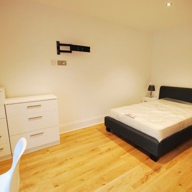 3 Bed - Grainger Street, Newcastle - Photo 1