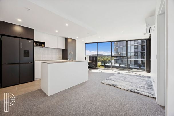 Fully Furnished, Light-Filled Living in the Heart of Woden - Photo 1