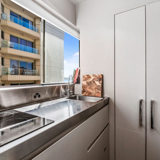 9/8 Macleay Street, Potts Point NSW 2011 - Studio For Rent | Domain - Photo 1