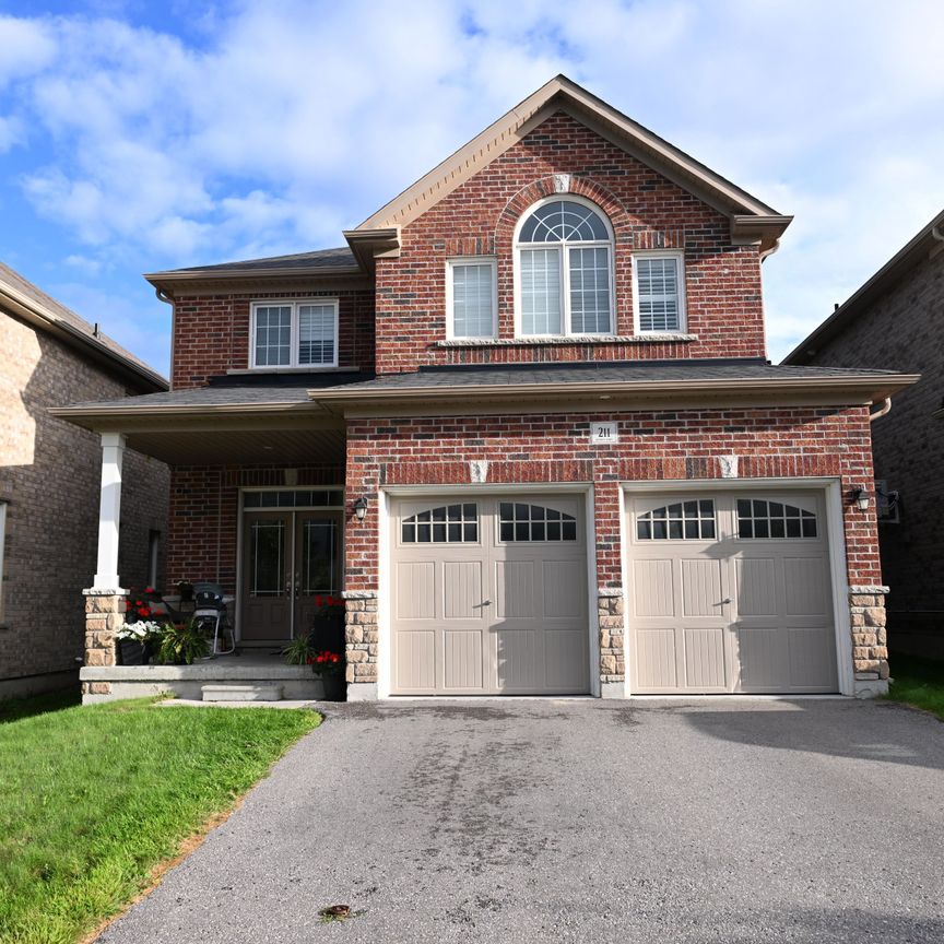 For Lease - 211 Northglen Boulevard, Clarington, Ontario - Photo 1