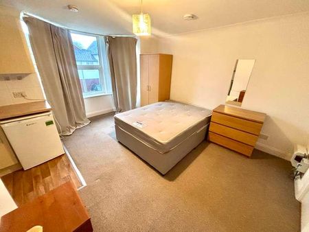 Alma Road, SO14 - Photo 2