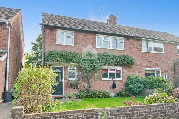 Bardfield Road Colchester, CO2 - Photo 1