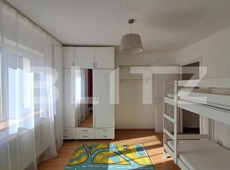 Apartament cu 2 camere, decomandat, 40 mp, zona Gruia - Fotografie 3