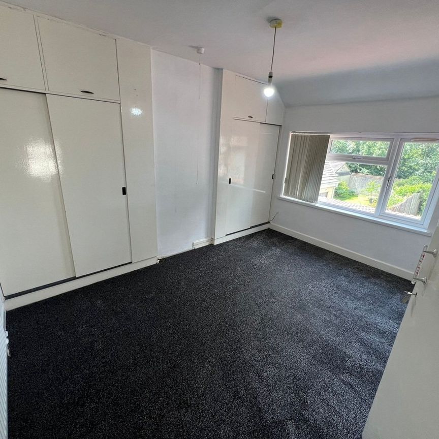 3 Bed Terraced House, Runnymede Road, B11 - Photo 1