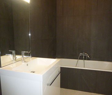 Location Appartement 2 pièces 46m² ISSY LES MOULINEAUX 92130 - Photo 6