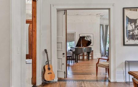4 Wellesley Place apartment — Toronto, ON (5-Bedroom) - 5 Bedroom - Photo 3