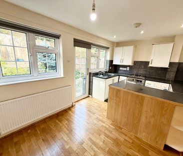 2 bedroom terraced house to rent - Photo 2