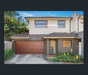Modern Three-Bedroom Townhouse in Prime Ringwood Location! - Photo 6