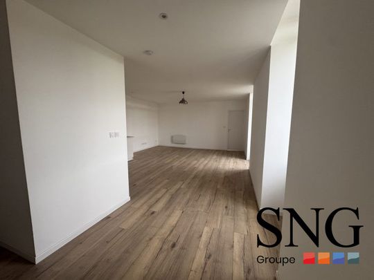 T3 + PARKING - Photo 1