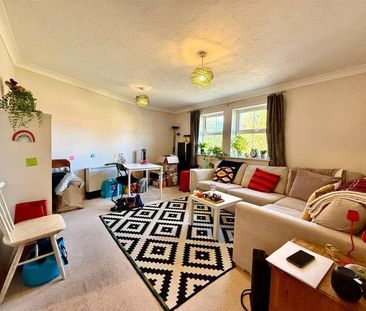 Turing Drive, Bracknell, Berkshire, RG12 - Photo 2