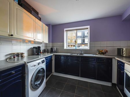 2 bed Ground Floor Flat for rent - Photo 5