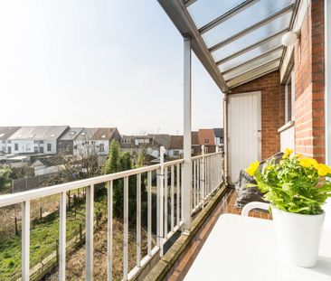 Instapklaar appartement met terras, ruime garage en kelder - Photo 1