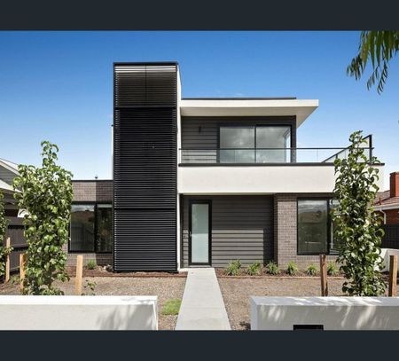 2/59 Miller Street, Thornbury, Vic 3071 - Photo 3