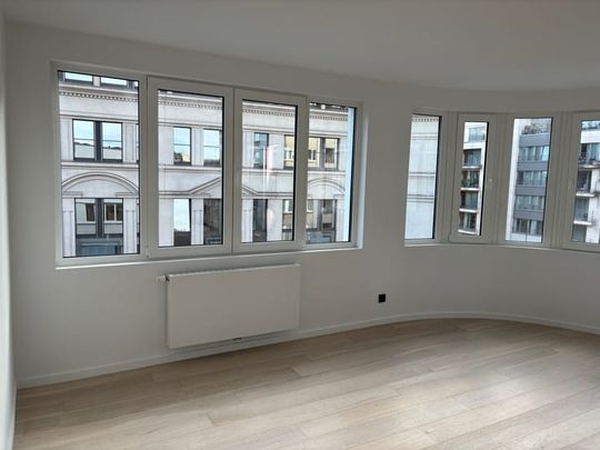 Appartement te huur - Photo 1