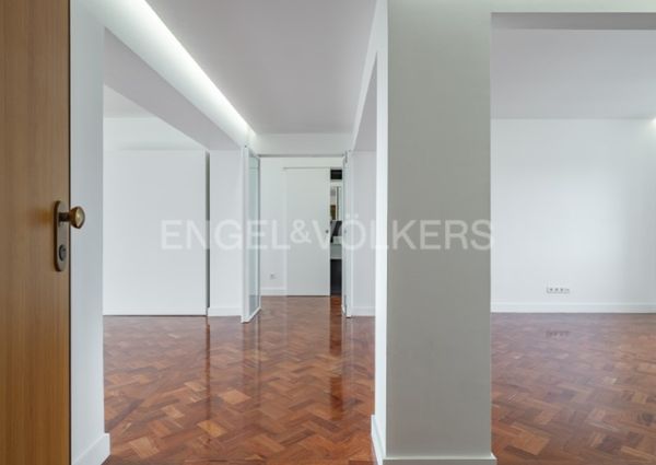 Apartamento T4 em Lisboa