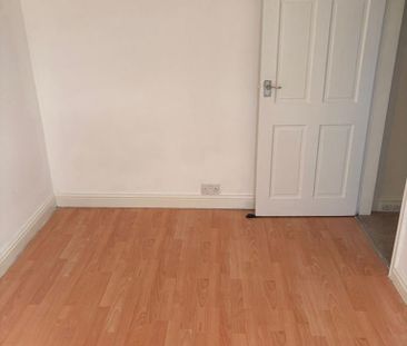 2 bedroom house to rent - Photo 2