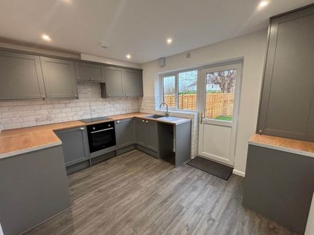 Worle, Weston-super-Mare, North Somerset - Photo 5