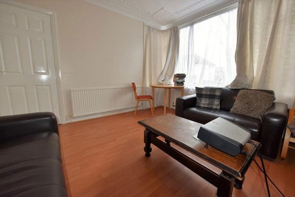 4 bedroom house to rent - Photo 1