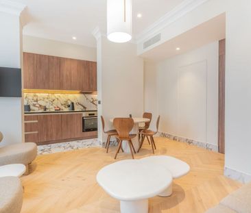 Appartement à louer rue de Rennes, Paris 6ème - Photo 5