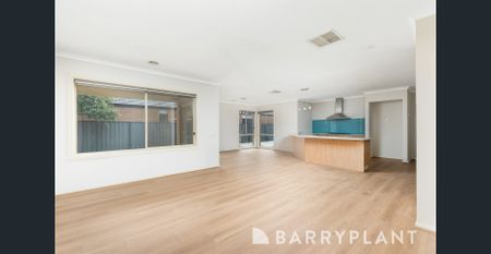 Family home with everything - Photo 4