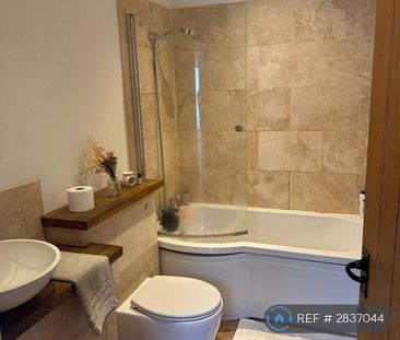 1 bedroom detached house to rent - Photo 6
